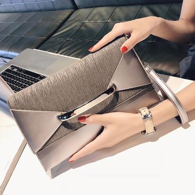 China 2022 PORTABLE luxury fashion handbag large envelope clutch handbag for sale