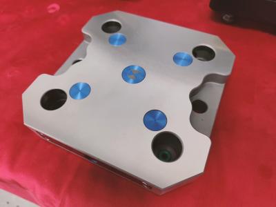 China Braçadeira de mesa CNC retangular de fixação de ponto zero de 96 mm para serviço pesado à venda