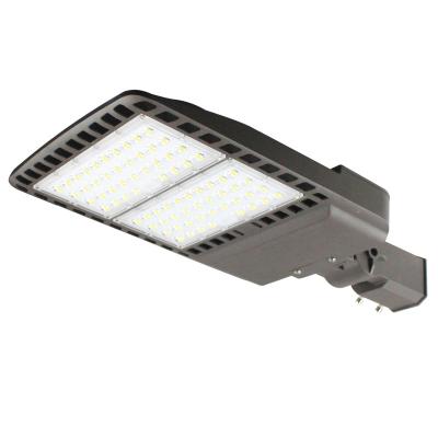 China New model of led street light ROAD 200W ---Module led parking lot light, led shoe box light for sale