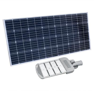 China ROAD 100w 200w solar led street light Ledsolar 100w led street light 60w 100w 150w 200w solar led street light with remote control for sale