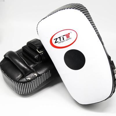 China Muttahida Majlis-e-Amal Kick Boxing Training Muttahida Majlis-e-Amal Muay Thai Boxing Training PU Leather Hot Selling Boxing Pads Focus Gloves Pads for sale