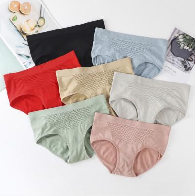 China 3D Pack Breathable Individual Hip Peach Underwear Women Warm Comfortable Seamless Lady Panties for sale