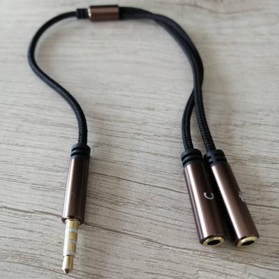 China Wholesale 3.5mm Jack Smartphone Headphone Y Car Stereo trrs Splitter Cable 4 Pole Male To 2 Female Audio Cable for sale