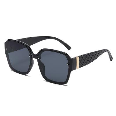 China Fashion sunglasses shape tend oversized square personality retro grid pattern outdoor women UV400 protection sunglasses for sale