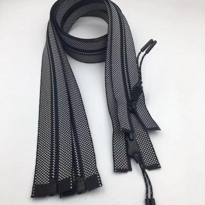 China Hot Sale 5# Resin Zipper Auto Lock Long Zipper Track Zipper for sale