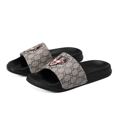 China New Designed Embossed Slides Sandals Slippers High Quality Custom Made Anti-Slippery Men's Slippers Shoes Slides for sale