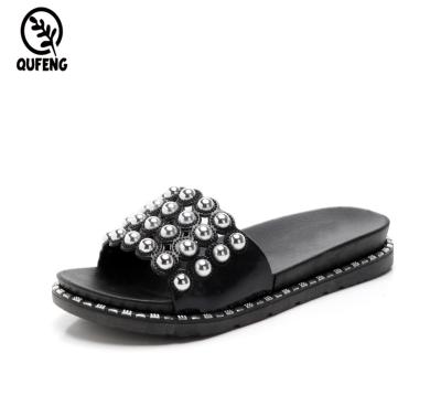 中国 New Design Trend Fashion Women Outdoor Ladies Sandals Rhinestone Slippers Bling Flat Slippers 販売のため