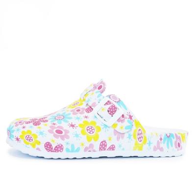 China 2017 Pro Shoe EVA Cool Clogs Gorgeous Floral Nursing Anti-slippery Doctor Garden Nurse Classic for sale