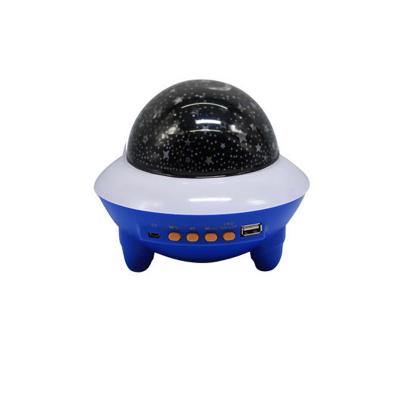 China Cute Safe Atmosphere Night Lamp With Remote Control Astronaut LED Projector Night Light for sale