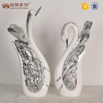 China Environmental Friendly Home Decorations Couple Swan Statues Resin Opens Wedding Gifts for sale