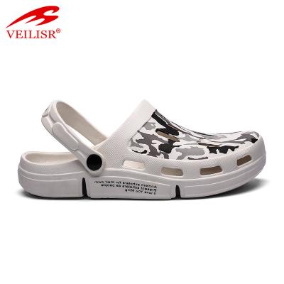 China Fashion Camouflage Breathable Sandals Men Clogs for sale