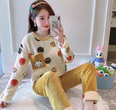 China Autumn Winter Coral Pile Home Wear Ladies Thick QUICK DRY Super Pile Winter Warm Set Pajamas for sale