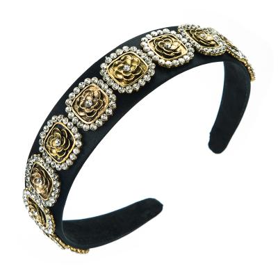 China Fashionable Luxury Rhinestone Headbands Fashion Women Hair Accessories Headdress Padded Headbands for sale