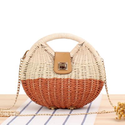 China Fashion 2021 Hot Selling New Arrival Joker Style Shell Shape Straw Tote Handbag Straw Beach Bag for sale