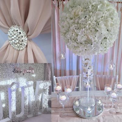 China Indoor Outdoor Decoration Wedding Stage Road Lead Table Centerpieces Outdoor Prop Wedding Flower Row for sale