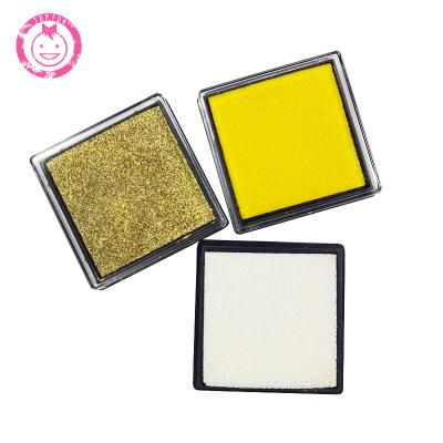 China Funny Educational Small Toy Stamp Pad Dye Non-Toxic Ink Pad For Card Making Craft for sale