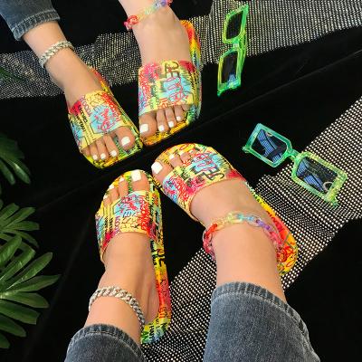 China Fashion trend new 2021 summer creative graffiti style indoor outdoor ladies home slippers custom made flat women's slippers for sale