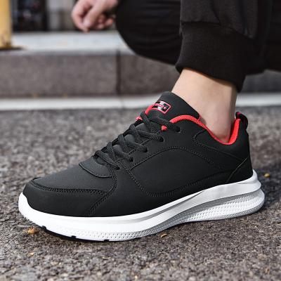 China Manufacturers Lightweight Comfortable Flat Sneakers Classic Non-slip Cycling Shoes Light Up Fashion Sneakers Walking Tennis Shoes for sale