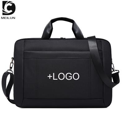 China High Quality 17 Inch Business Laptop Bag Waterproof Oversized Cross Body Bag For Men for sale