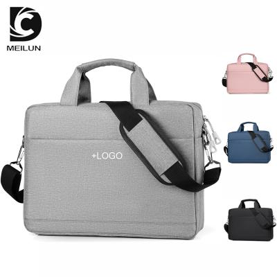 China 2021 New Product 15.6 Inch Polyester Business Laptop Bag Women Waterproof Hot Selling Waterproof Men for sale