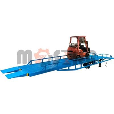 China Hydraulic Movable Loading Dock Ramps Portable Dock Ramp 5 Tons-15 Tons Portable Yard Ramp for sale