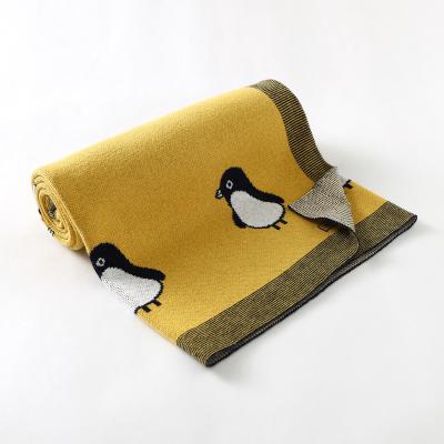 China 2021 Anti-Static Custom Logo 100% Cotton Baby Knit Penguin Pattern Receiving Blanket for sale