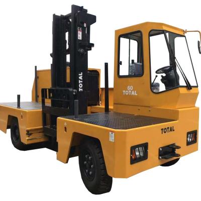 China Building Material Stores Diesel Engine 3ton Small Side Loader Forklift for sale