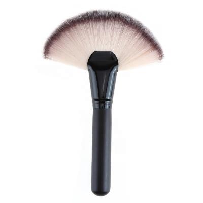 China Black Fan Brush ZH Propeller Shaped Brush Large With Thickened Bristles Vegan Makeup Brush Angle Makeup Brush for sale