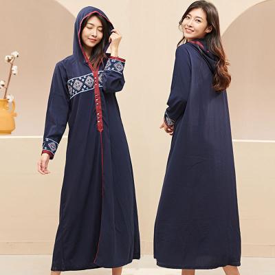 China Plus Size Middle Eastern Maxi Dress Embroidered Abaya Robe Dubai Muslim Women's Casual Pajamas Robe Fashion Long Maxi Dress for sale