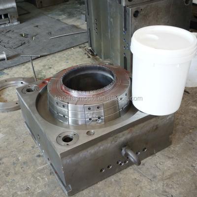 China Iron household new and used 10 liter plastic bucket molds for sale