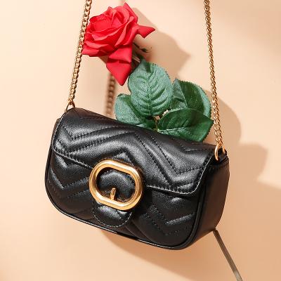 China New simple fashion shoulder bag fashion lady shoulder bag black lady simple black chain female shoulder bag for sale