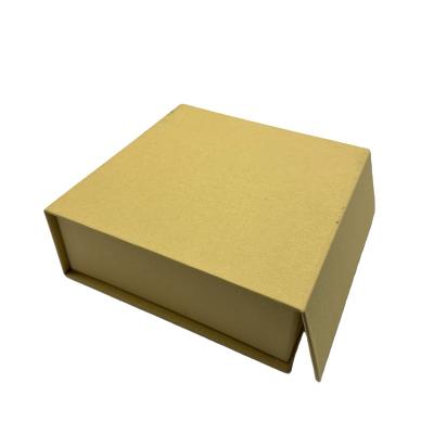 China Recyclable Eco Friendly Kraft Cardboard Gift Opens Custom Packaging Belts Box With Magnetic Lid for sale