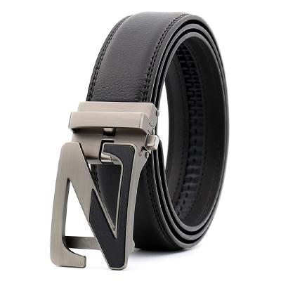 China Comfortable Leather Men Belt Custom Leather Ratchet Buckle Automatic Sliding Designer Belt For Men Men Belt for sale