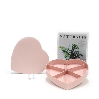 China Biodegradable Luxury Gift Packaging Customized Valentine Day Flower Gift Boxes Heart Shaped Packaging for sale