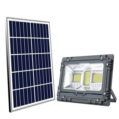 China 300w 400watt 500w 600w 800w Cheap Bright Solar Powered Led Outdoor LANDSCAPE Flood Light Ip67 Gate RGB Spotlight Display Street Light for sale