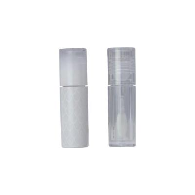 China Mini Round Empty Clear Lip Oil Case Disposable Cosmetic Liquid Lip Gloss Tubes Lip Gloss Container With Big Brush for sale