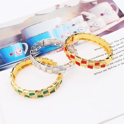 China Customized Luxury Jewelry Romantic Snake Bracelets Accessories Women Jewelry Gold Diamond Bangles for sale