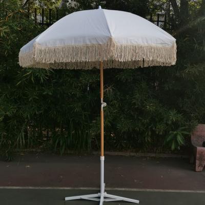 China Other Eco-friendly Material Customized Logo Printed Ombrellone Da Mare Macrame Parasol Wooden Beach Umbrellas With Tassels for sale