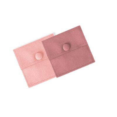 China OEM Attractive Small Jewelry Packaging Envelope Neutral Microfiber Jewelry Packaging Bags With Banner Logo Printed Deboss Printing for sale