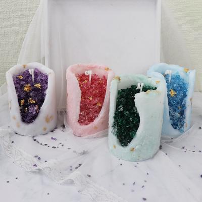 中国 R176 Max Soy Candles With Crystals Inside Luxury Crystal Candle Scented Soy Wax Candles 販売のため