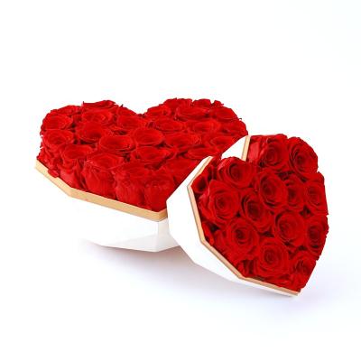 Chine M151 Touch Natural Saint Valentin Flores Secas Stabilized Heart Shaped Boxes Roses Eternal Forever Preserved Roses For Valentines Gift à vendre