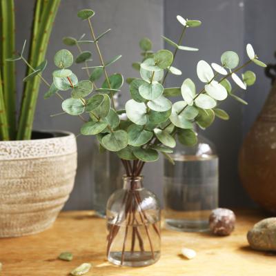 Китай R068 Artificial Plants Real Touch Eucalyptus Silk Stems Decorative Artificial Eucalyptus Leaves продается