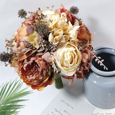 Китай Hot Sale R175 Wedding Flower Centerpieces Artificial Flower Bouquet Silk Hand Tied Bouquet Flowers продается