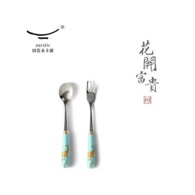 China Factory Price 2 PSC Stainless Steel Handle Stainless Steel Spoon Fork Spoon Fork Viable Luxury Ceramic Cutlery Set for sale