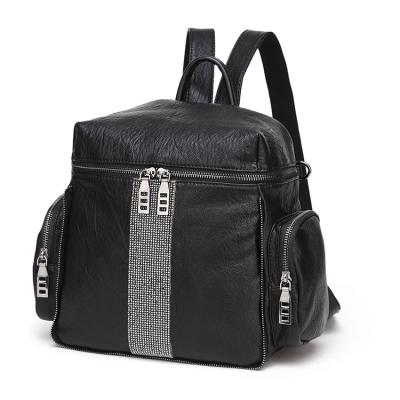 China Anti-theft Bucket Leather Outdoor Bag Travel Backpack Camera Bag Unisex Multifunctional PU Daypack for sale