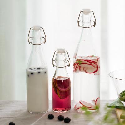 China 2022 viable wholesale 250ml 500ml 1000ml 1L round and square glass swing top drinking bottles with flip top sealing lids for sale