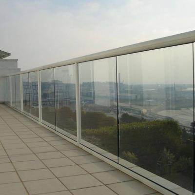 China 12mm Frameless Tempered Glass Railing Aluminium Glass Balcony Railing High Strength Decking Glass Handrail Frameless Glass Balustrade For Stairs for sale