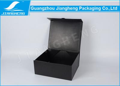 China Schwarze Pappfaltende Verpackungs-Kästen, rechteckiger magnetischer Verpackenkasten zu verkaufen