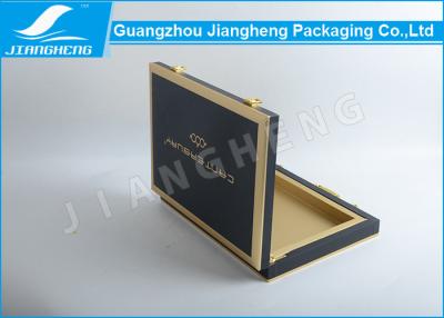 China Attraktive Art MDF-hölzerner schwarzer Luxustee-Kasten/Geschenkboxen mit goldenem Logo zu verkaufen