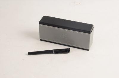 China Embossed Logo Printing PU Leather Pen Packaging Box For Men Customized Design for sale